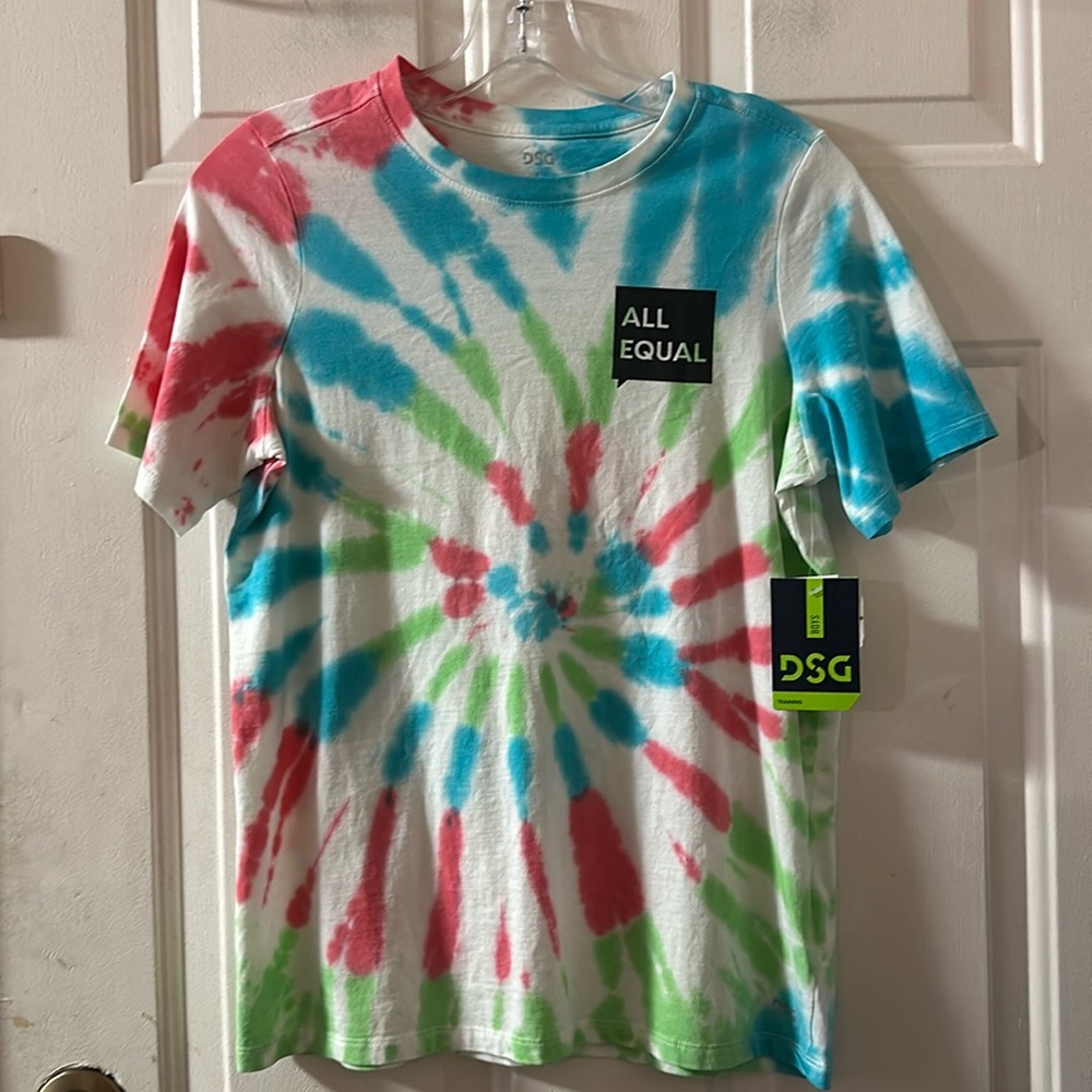 DSG Trend Short Sleeve Graphic T-Shirt: ALL EQUAL: TIE DYE: NEW WITH TAGS: SZ L